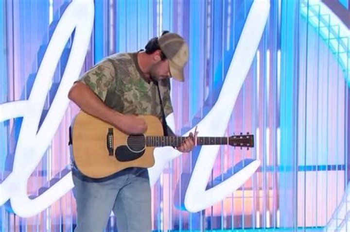 'American Idol' Hopeful Shares a Song Inspired By Late Mom
