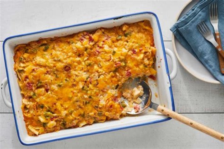 10 Belly-Warming Casseroles To Make For a Cozy Dinner In