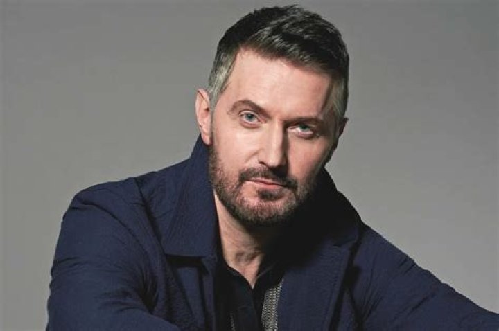 10 Intriguing Facts About Richard Armitage