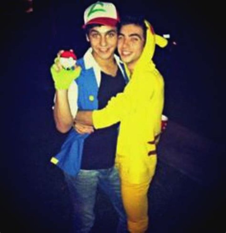10 Totally Clever Halloween Costumes For Gay Couples