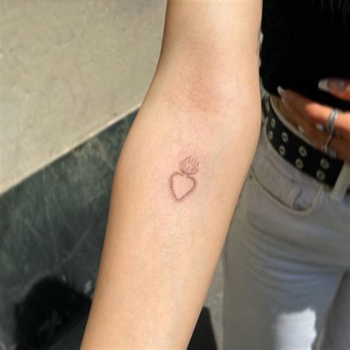 11 Single Needle Tattoo Ideas Every Minimalist Will Love