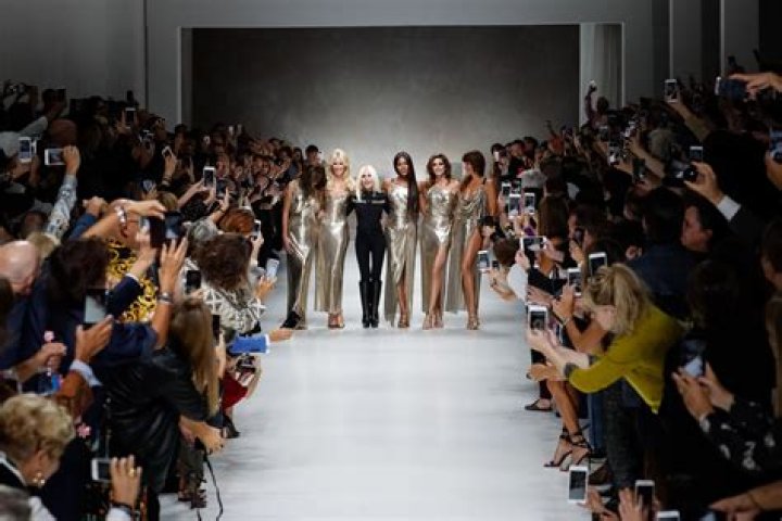 13 Facts About Milan Fashion Week