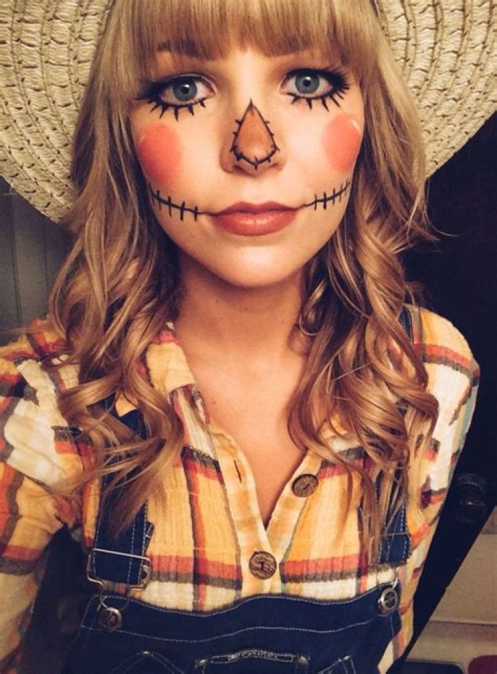 14 Last-Minute Halloween Costumes