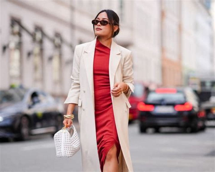 14 Stylist-Approved Holiday Outfit Ideas