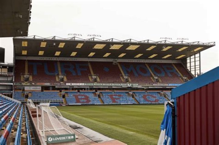 15 Astounding Facts About Turf Moor