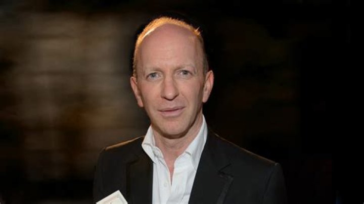 18 Enigmatic Facts About Simon Sebag Montefiore