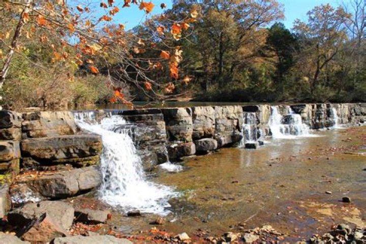 18 Fascinating Facts About Natural Dam