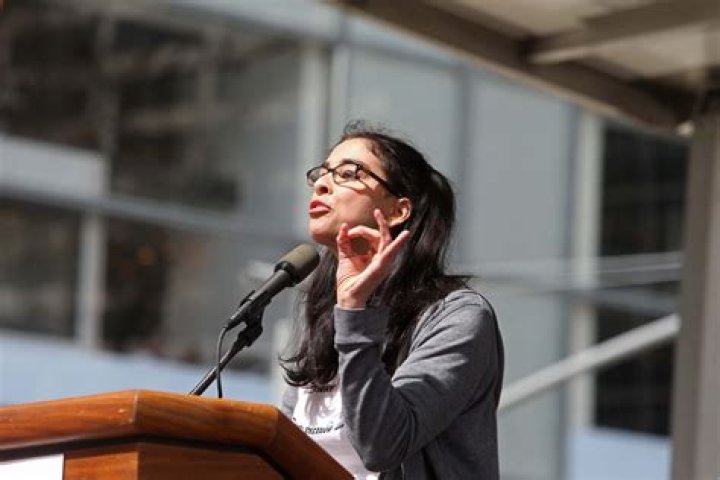 30 Facts about Sarah Silverman