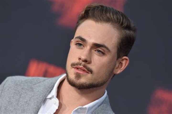 43 Facts about Dacre Montgomery