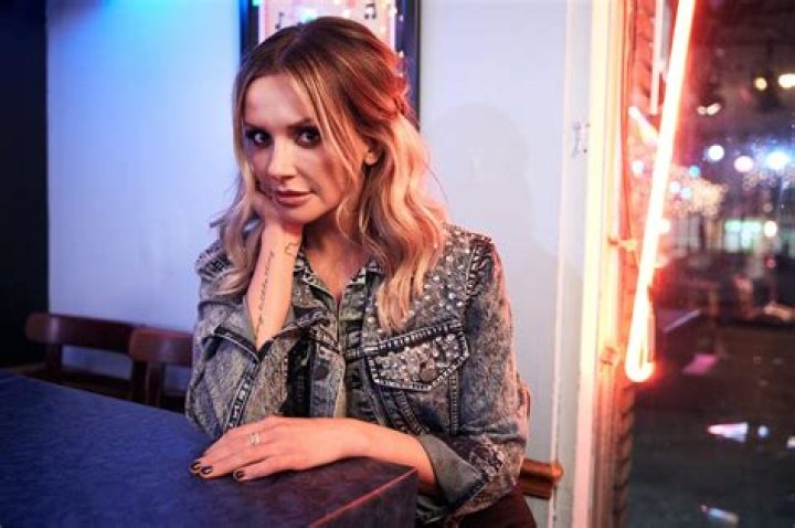 44 Facts about Carly Pearce
