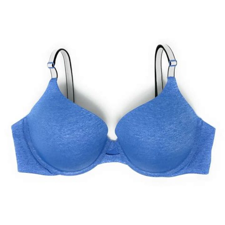 44DD-Sized Shoppers Call This the “Perfect T-Shirt Bra”