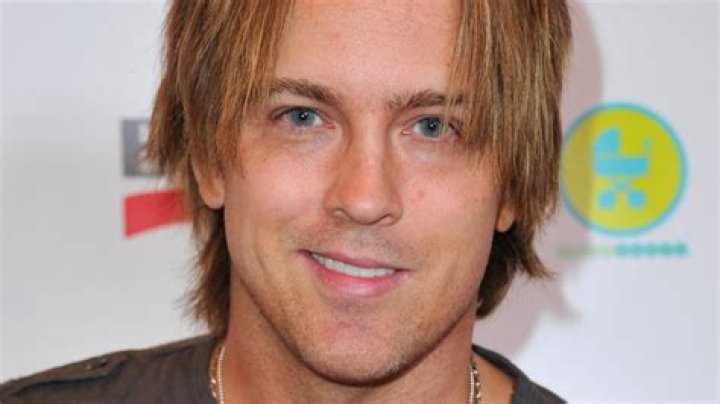 47 Facts about Larry Birkhead