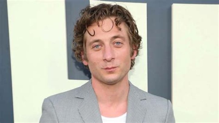 49 Facts About Jeremy Allen White