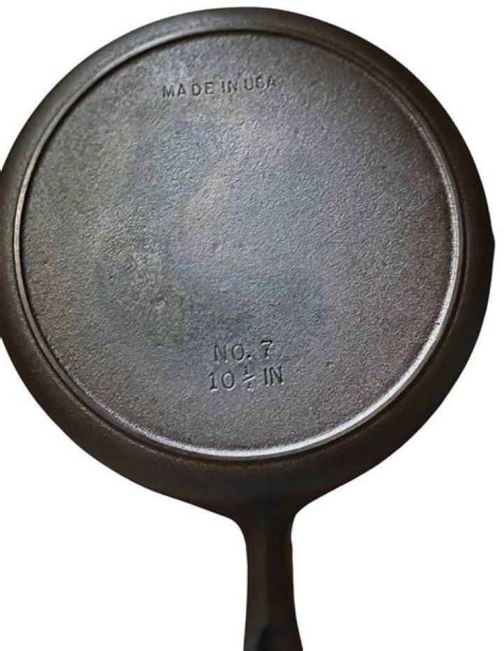 5 signs it’s time to replace your cast iron skillet