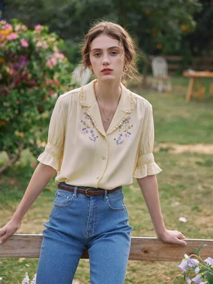 8 Whimsical Cottagecore Outfits