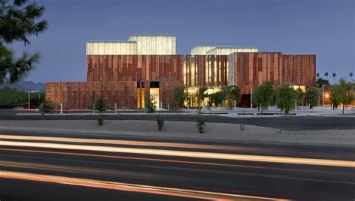 9 Astonishing Facts About The South Mountain Community Library