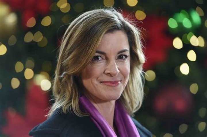 9 Unbelievable Facts About Cynthia Gibb