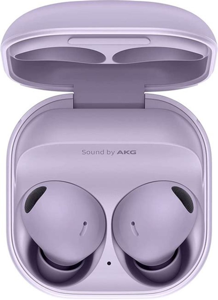 9 wireless earbuds & headphones with great microphones 2022