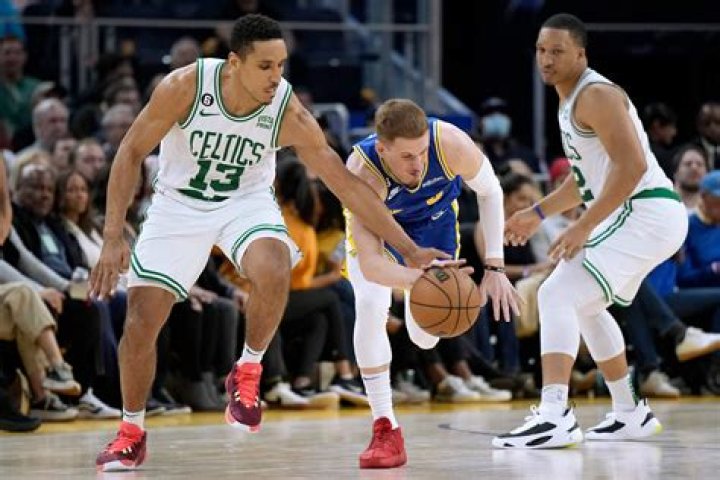 A disruptive Knicks defense, Donte DiVincenzo’s unlikely bonuses and more