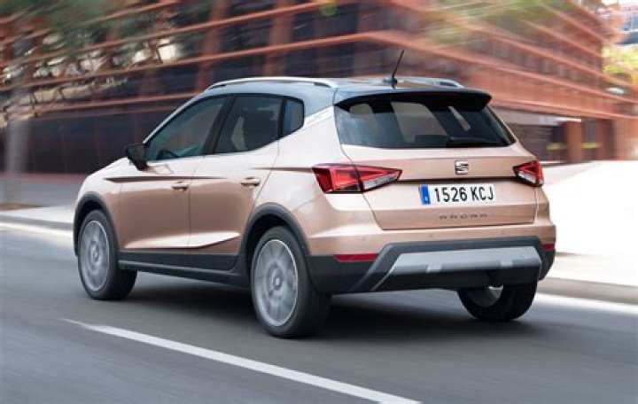 Al volante del Seat Arona: la ciudad es su terreno