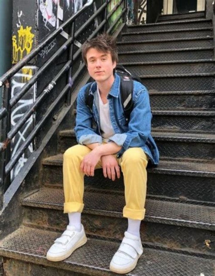 Alec Benjamin Height, Weight, Age, Body Stats