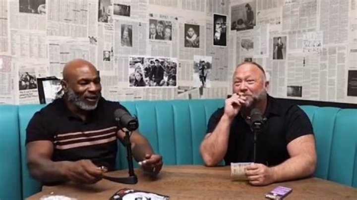 Alex Jones can't convince Mike Tyson to broker peace with Russia while smoking a blunt