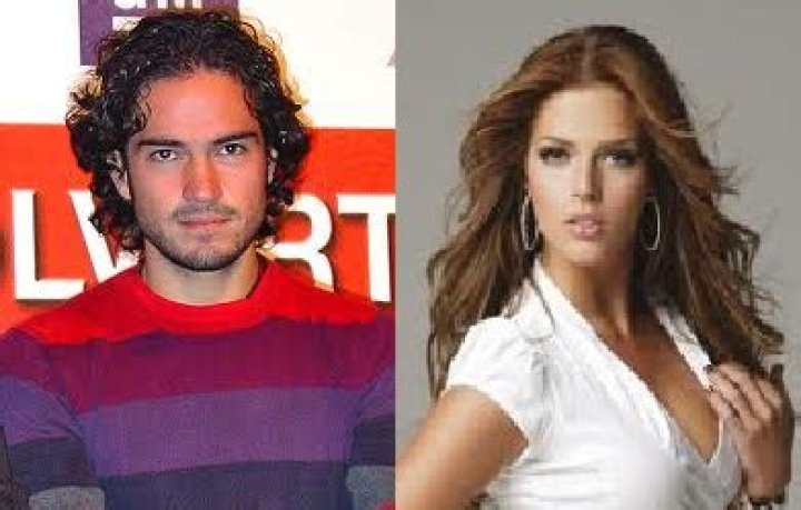 Alfonso Herrera and Claudia Alvarez