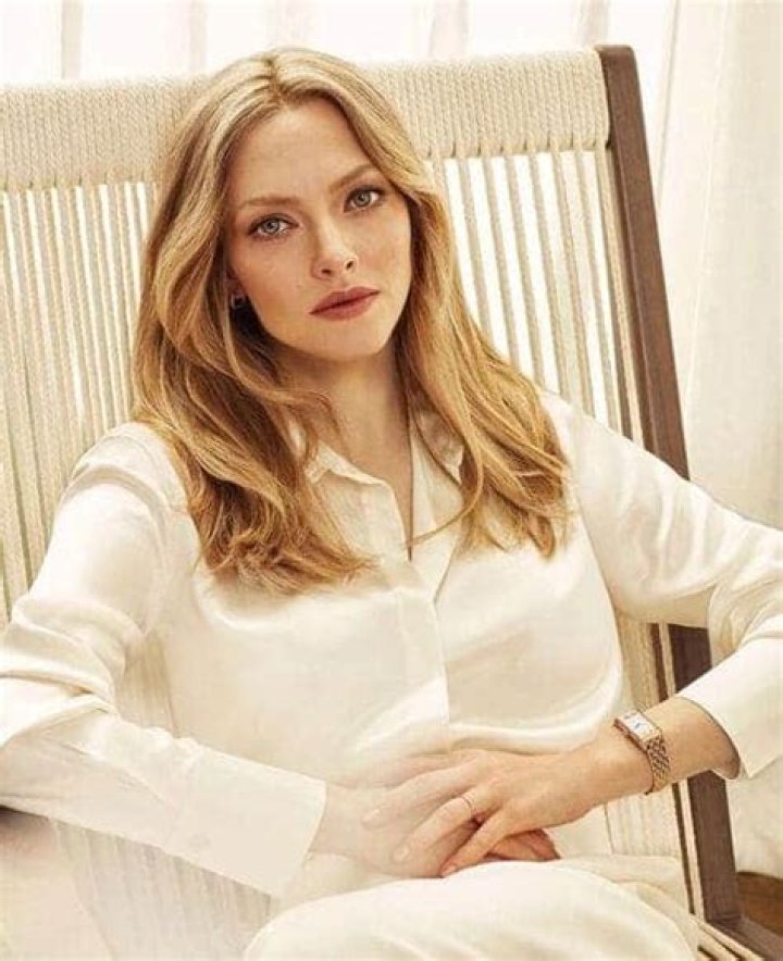 Amanda Seyfried Height Weight Body Stats