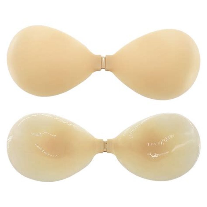 Amazon Shoppers Rely on This Strapless Adhesive Bra for Weddings