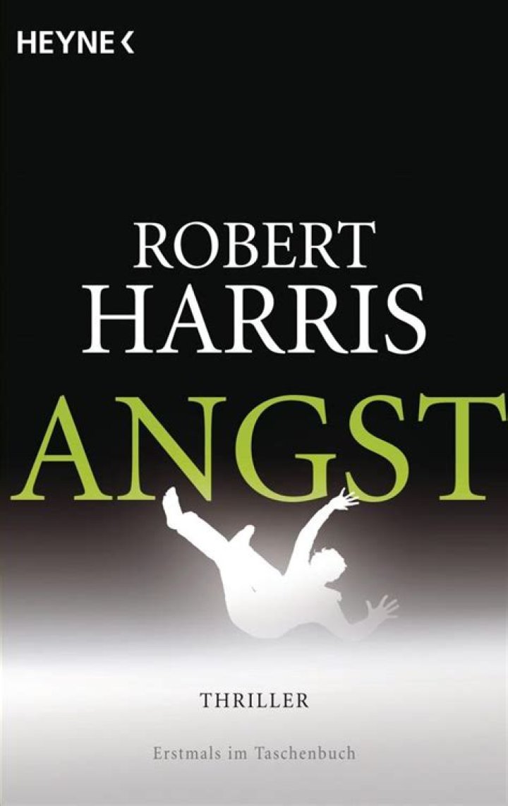 Angst – Robert Harris' Roman von Volker Lösch am Theater Basel chorisch inszeniert