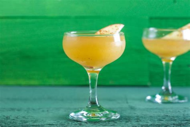 Applesauce Whiskey Sour | Recipe