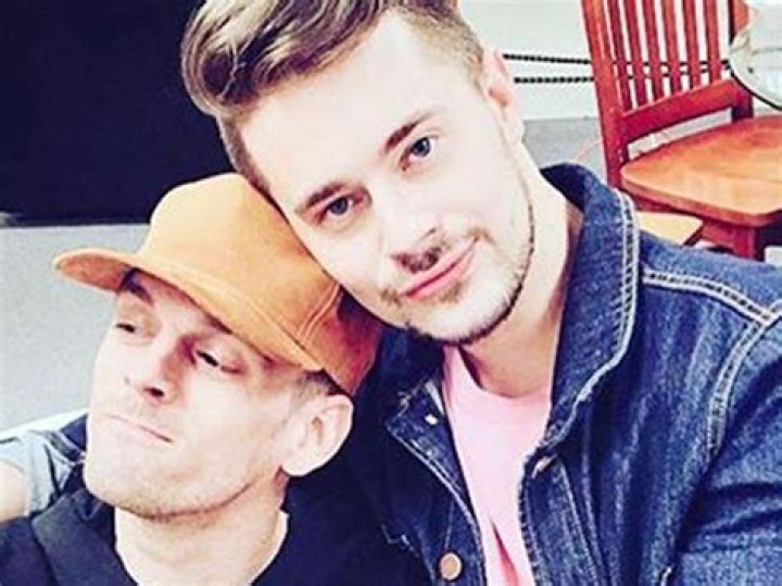 Are Aaron Carter And Chris Crocker Dating? 5 Details, Facts And Rumors About The Bisexual Celebrity Couple