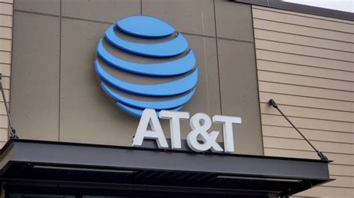 AT&T can't make pigs fly, but it's using Flying COWs to spread 5G far and wide