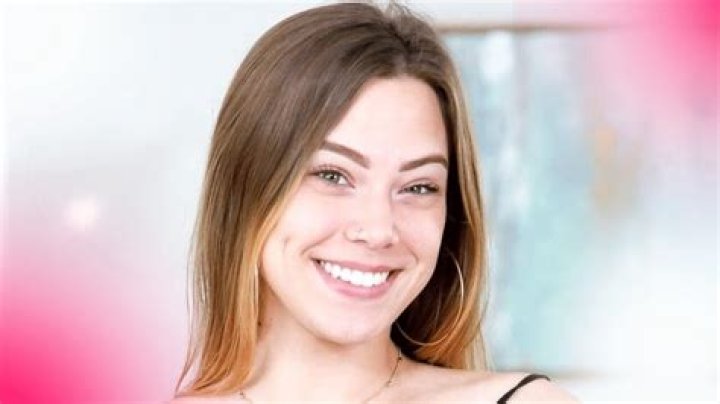 Avery Cristy Biography, Wiki, Age, Height, Family, Career