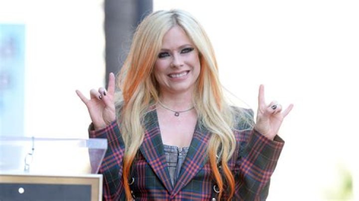 Avril Lavigne Height: All You Need To Know About The Pop Punk Icon