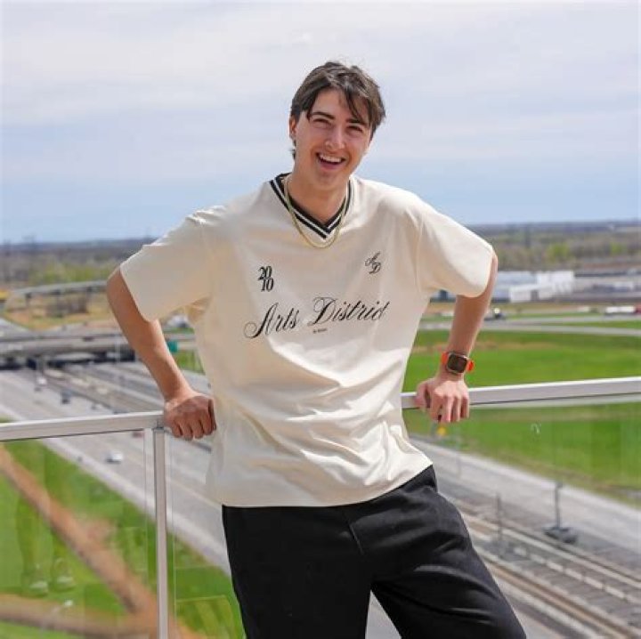 Aymeric Jett Montaz Biography