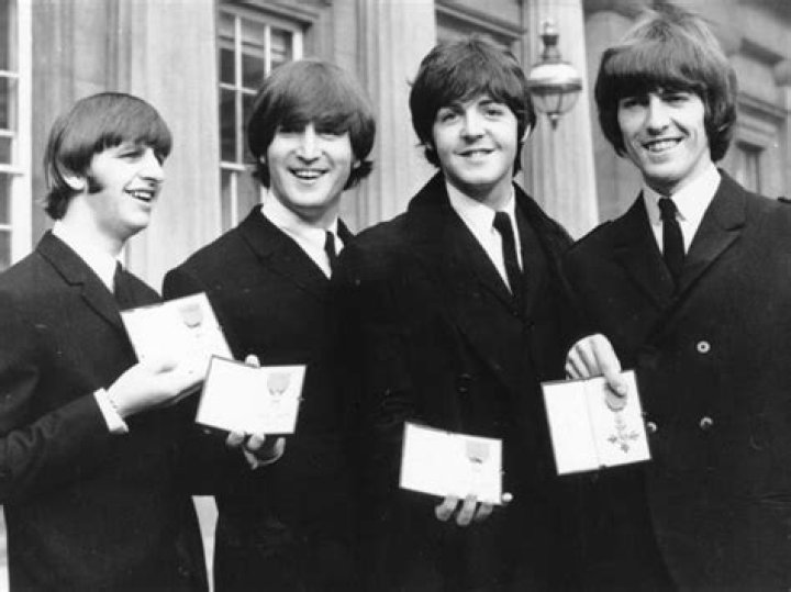 Beatles Drummer Ringo Starr Knighted at Buckingham Palace