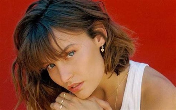 Biography of Alizee Guinochet