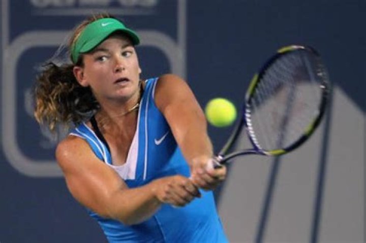 Biography of CoCo Vandeweghe
