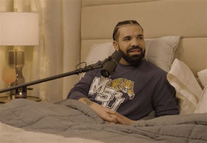 Bobbi Althoff teases 'big announcement' after deleting Drake interview