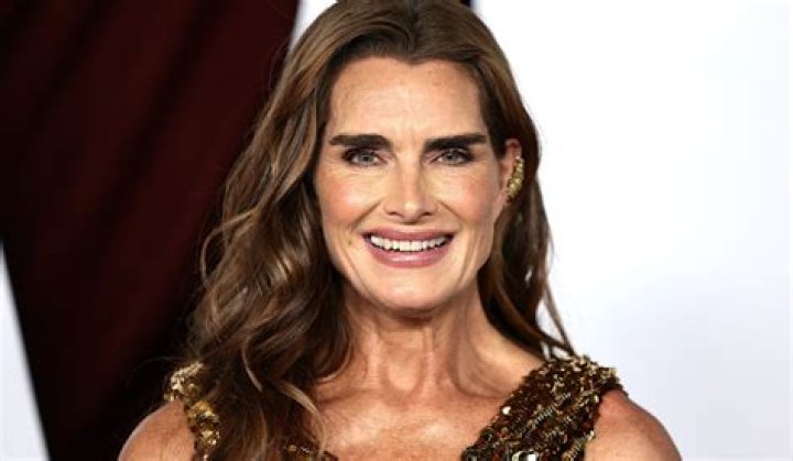 Brooke Shields Says This Serum Leaves Skin “Firm” and “Sculpted”