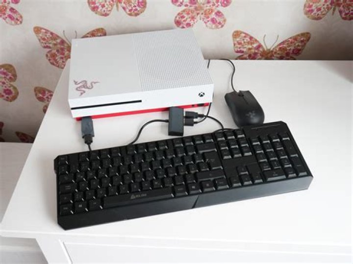 Can I play SMITE on xbox with mouse and keyboard?