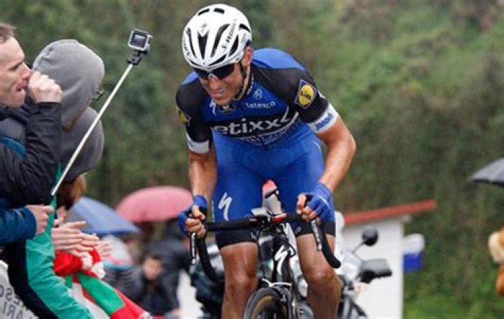 Carlos Verona cambia Etixx por Orica