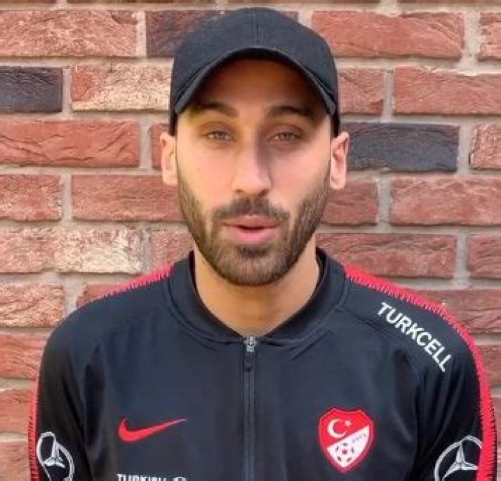 Cenk Tosun Biography, Age, Stats, Fifa, Wiki & More