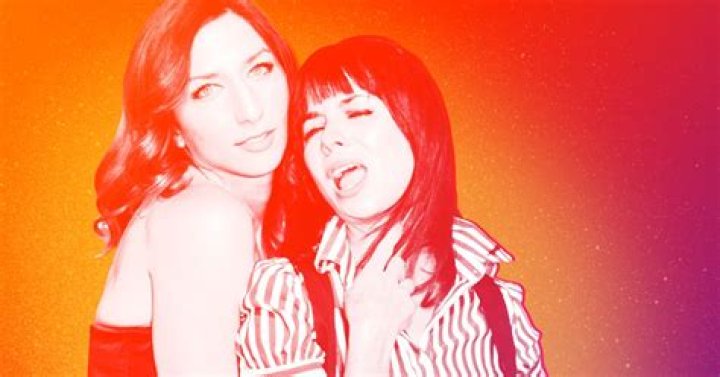 Chelsea Peretti Talks to Natasha Leggero About Her Comedy Special, Dinner Parties, and Donks
