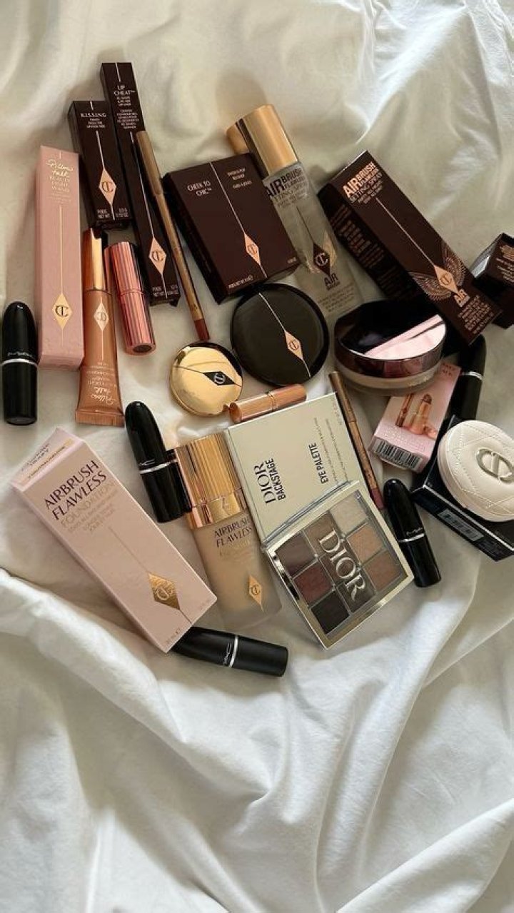 Chloe Moretz's Makeup Photos & Products