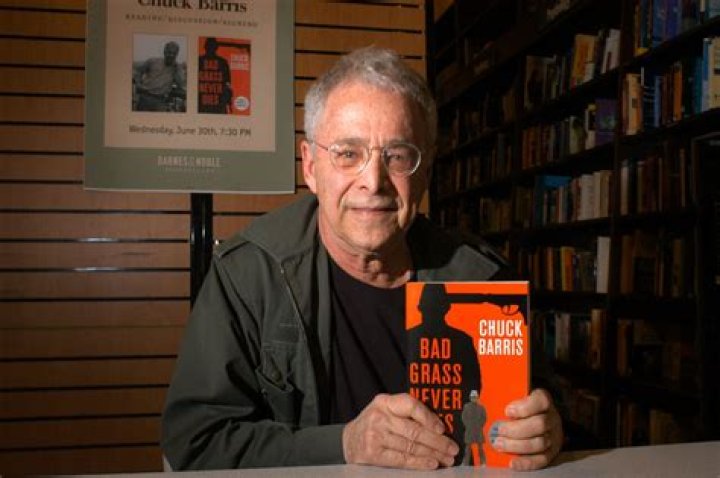	Chuck Barris, ‘Gong Show’ Host, Dies at 87	