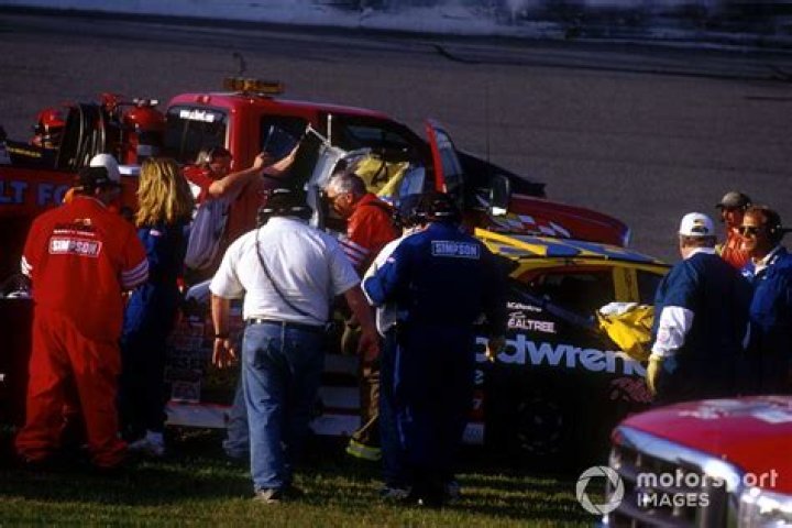 CNN.com - Earnhardt remembered as NASCAR's 'last cowboy'