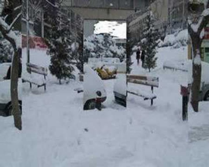 CNN.com - Heaviest snow in Greece since 1963