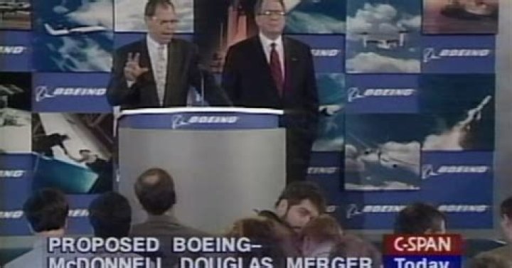 CNN - McDonnell Douglas, Boeing announce merger plan